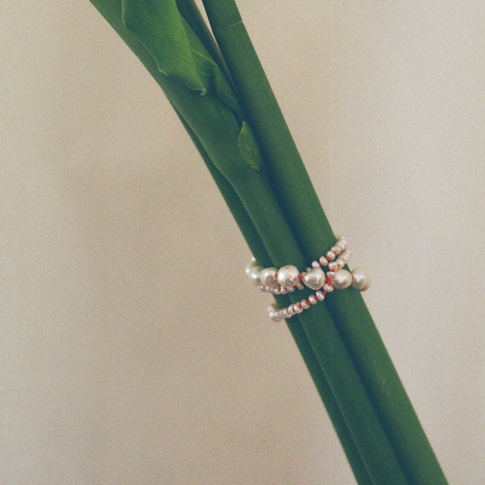 June Pearl Necklace (red) - Image 4