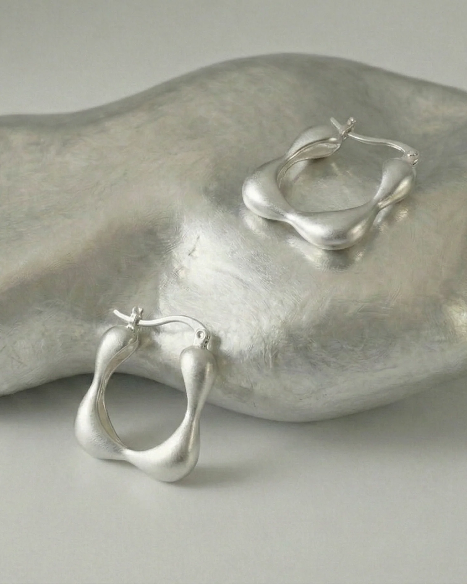 Lina Earrings - Image 4